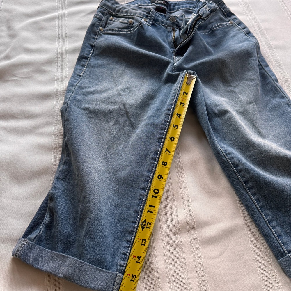 Earl Jean Women Blue Denim Capri Jeans Star Rhinestone Embellished Size 8 - Picture 9 of 11